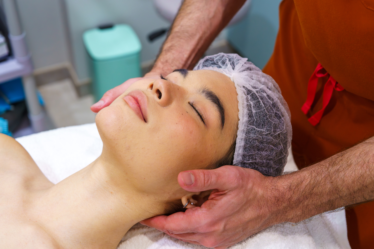 Hydra touch facial for Concerns of Sensitive Skin